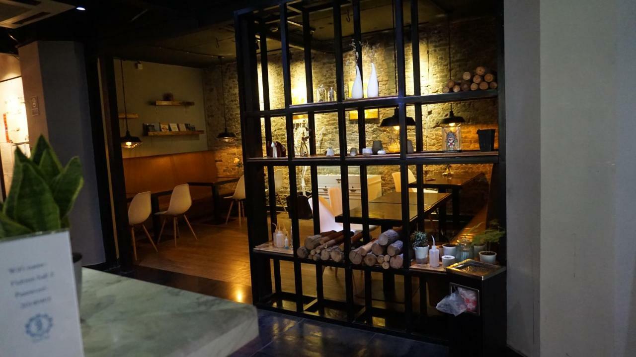 Shanghai Fish Inn East Nanjing Road Екстериор снимка